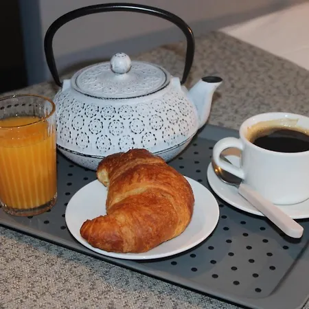 Victoria By Petit Chic Bed & Breakfast