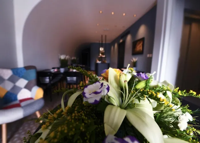 Victoria By Petit Chic Bed & Breakfast 4*