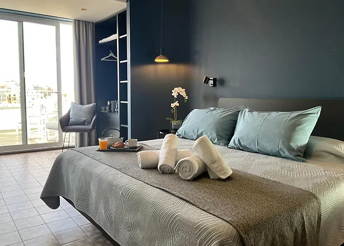 Bed & Breakfast Victoria By Petit Chic