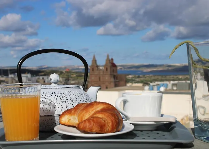 Victoria By Petit Chic Bed & Breakfast 4*