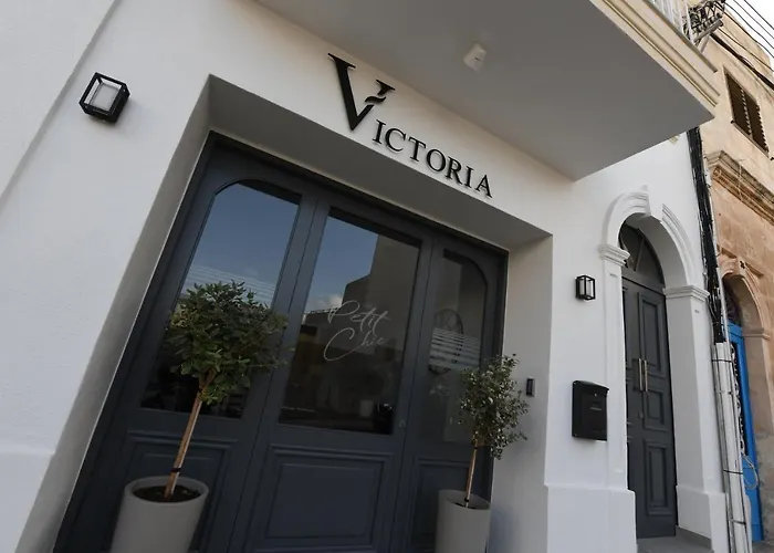 Victoria By Petit Chic