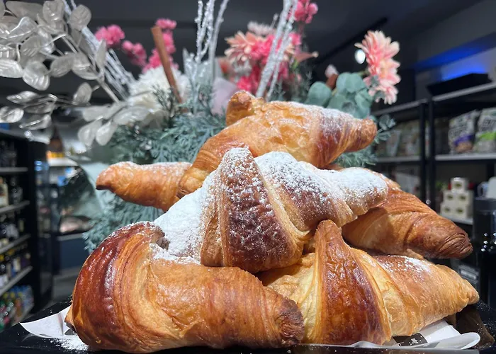 Victoria By Petit Chic